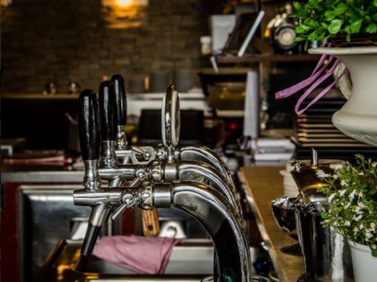 照片: Stadt Cafe